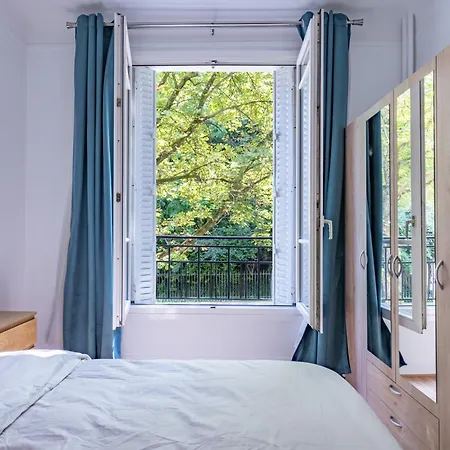 Apartment Romantique 4 Etoiles ,appartement Chic Pres Du Canal, *