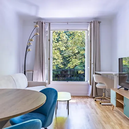 Romantique 4 Etoiles ,appartement Chic Pres Du Canal, Paris