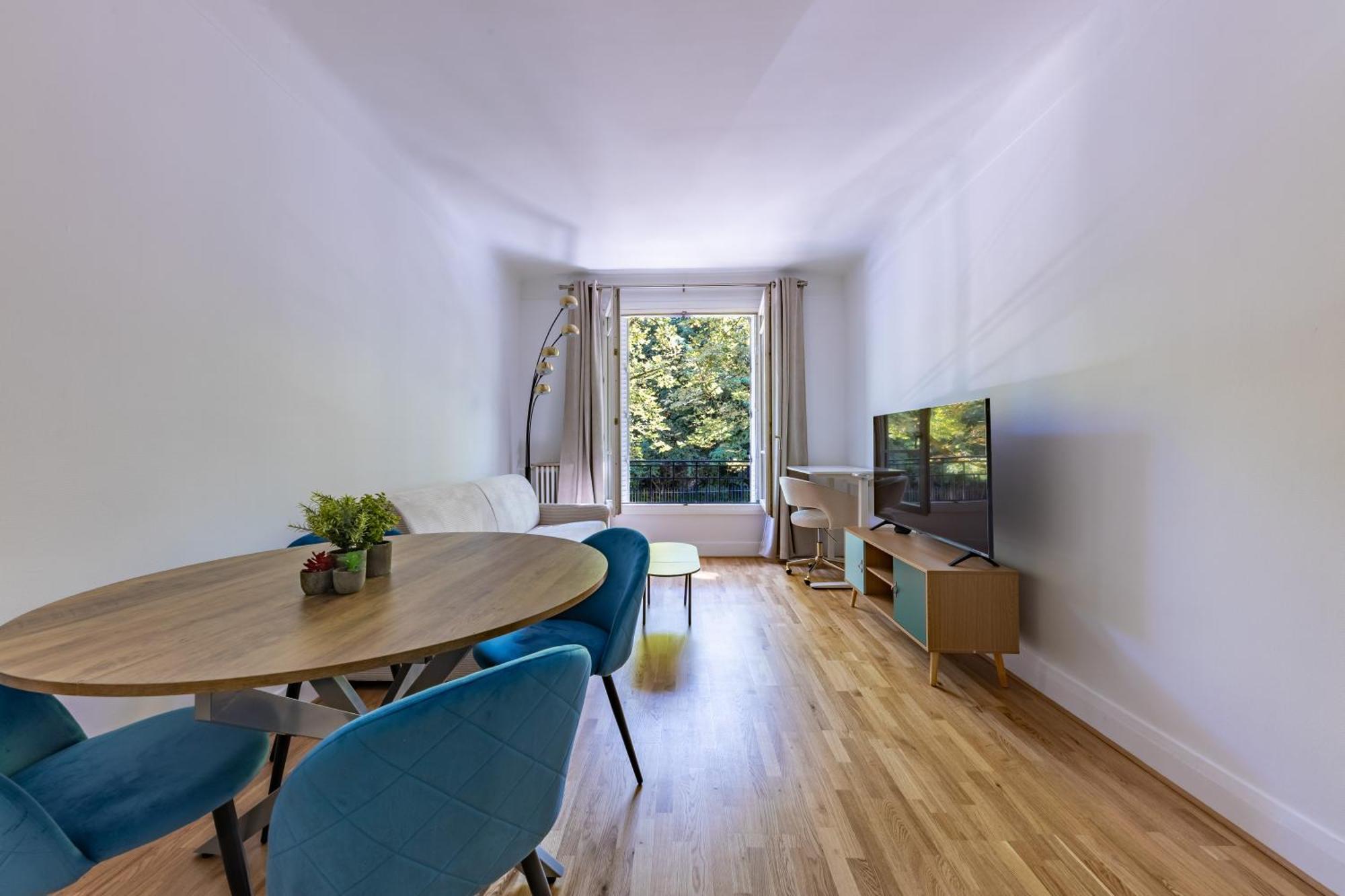 Romantique 4 Etoiles ,appartement Chic Pres Du Canal, Apartment *