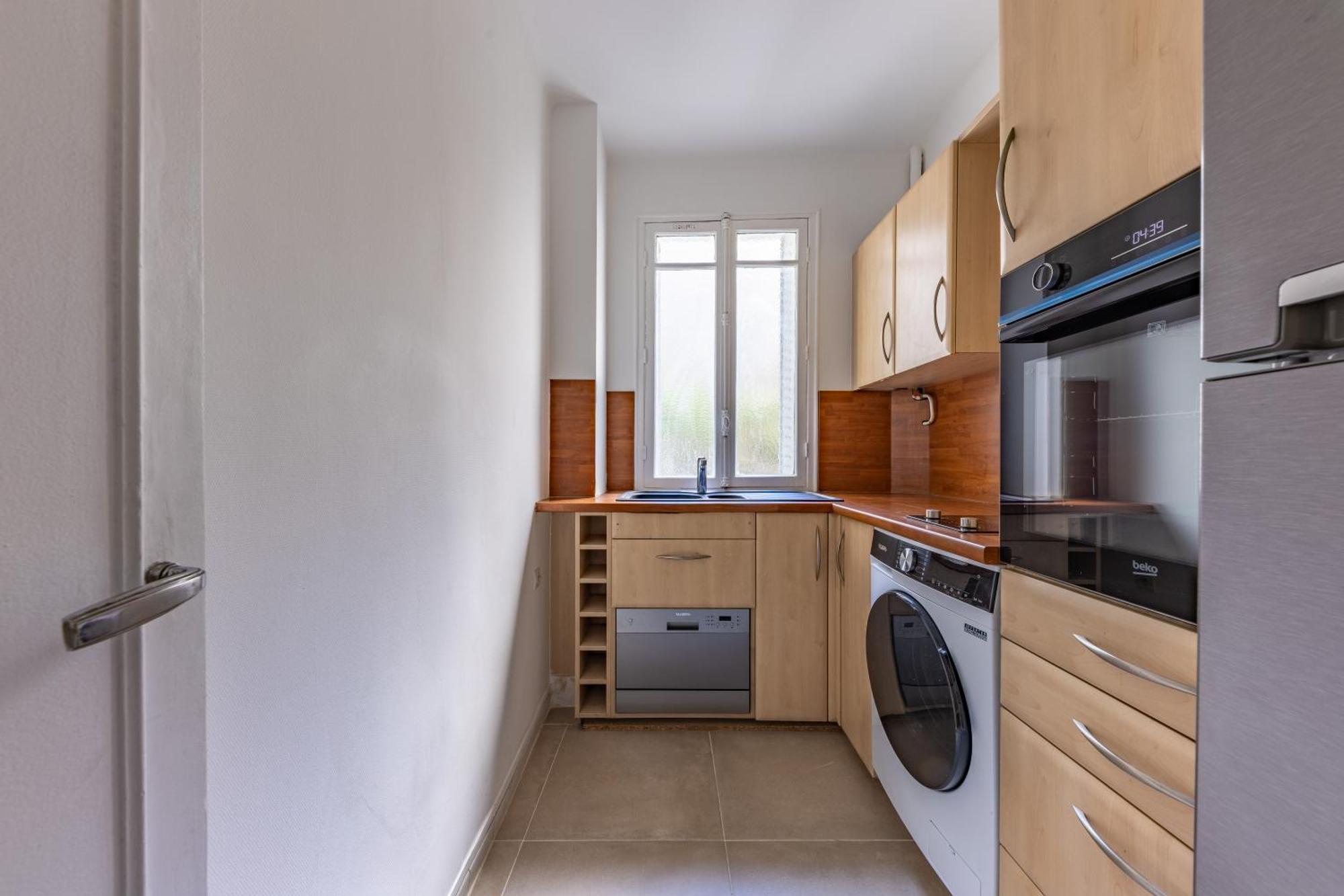 Romantique 4 Etoiles ,appartement Chic Pres Du Canal, *